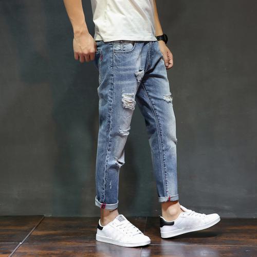 Как выглядят рваные джинсы на женщине и на мужчине. Каковы особенности мужских рваных джинсов, с чем сочетаются