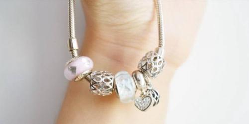 Как выглядят рваные джинсы: модный тренд или стильный провал 08 Как выглядят рваные джинсы: модный тренд или стильный провал 08