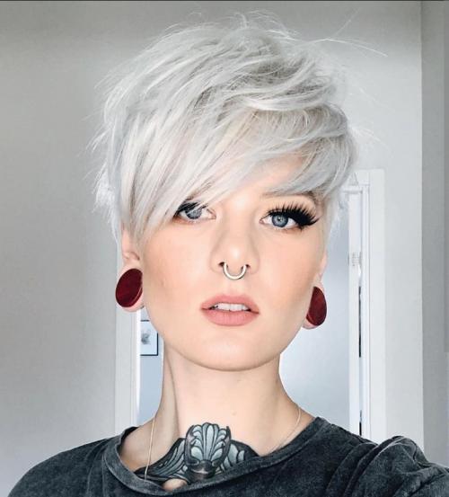 Какие женские стрижки наиболее популярны на сегодняшний день. Короткие женские стрижки 2024