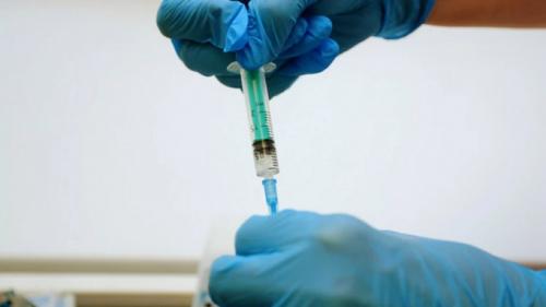 Как можно отличить мифы о вакцинации от фактов. Врачи рассказали, каким мифам о вакцинации не стоит верить