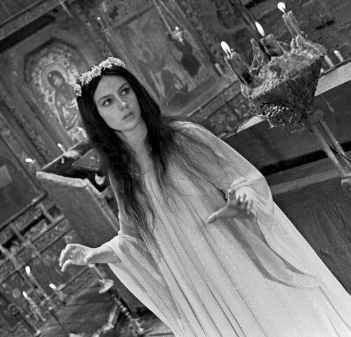 Что случилось с сыном Нонны Мордюковой и Вячеслава Тихонова. Владимир Тихонов: слава родителей погубила его жизнь 17 Что случилось с сыном Нонны Мордюковой и Вячеслава Тихонова. Владимир Тихонов: слава родителей погубила его жизнь 17