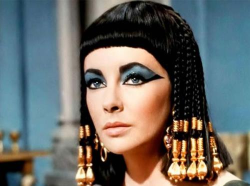 Что было основным секретом красоты царицы Клеопатры. Рекомендуем