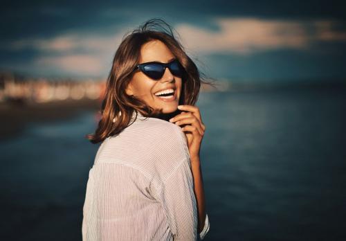 Какие бренды солнцезащитных очков будут популярны в 2024 году. Как найти свою форму?