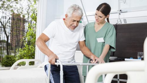 Какие кресла-туалеты наиболее экономичны в эксплуатации. Как выбрать кресла-стулья с санитарным оснащением?