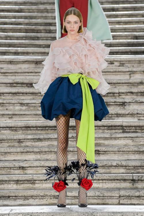 Что модно носить осенью 2022 года женщинам. Главные особенности осенне-зимней моды 2022-2023