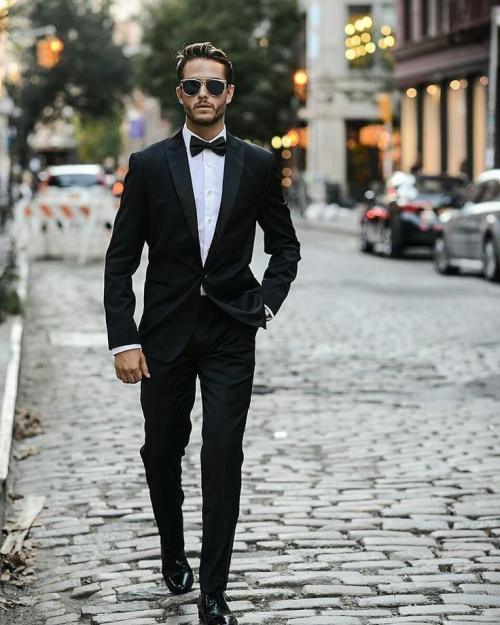 Какая одежда привлекает девушек. Какие цвета в гардеробе привлекают женское внимание