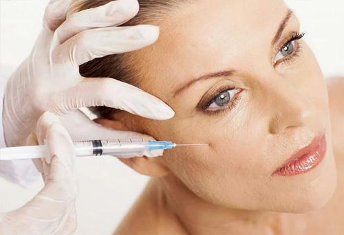 Уход за кожей лица после 55 лет в домашних условиях. Уход за кожей после 55 лет: что можно?