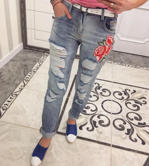 C чем носить рваные джинсы. Разновидности