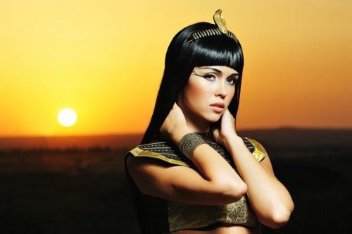 Открытие секретов красоты Клеопатры: как омолодить лицо с помощью древнего рецепта 01