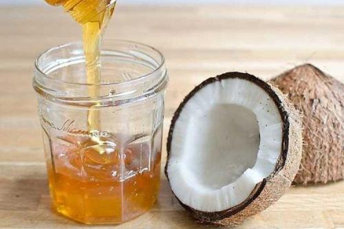 Маски на основе кокосового масла для сухих и жирных волос. Маска для волос с кокосовым маслом: 14 домашних рецептов