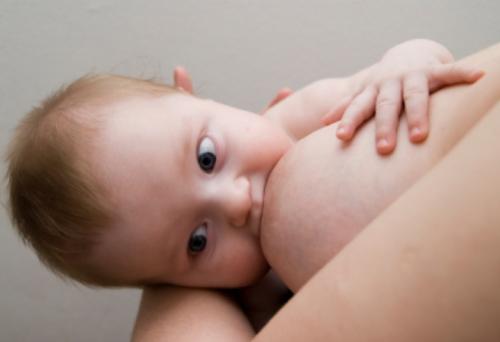 Косметика для будущих мам. Возможные трудности во время беременности