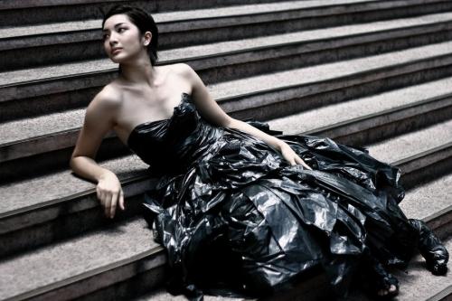 Костюмы своими руками из подручных средств для детей. Детские костюмы из бросового материала, изготовление своими руками