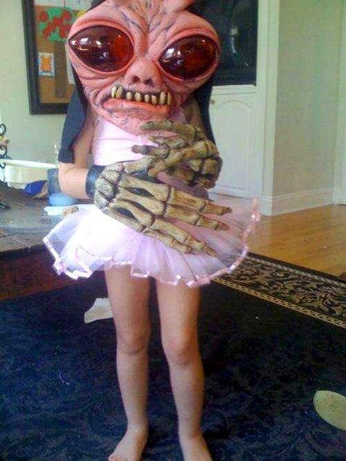 Идеи новогодних костюмов для детей. 30 смешных и странных детских новогодних костюмов