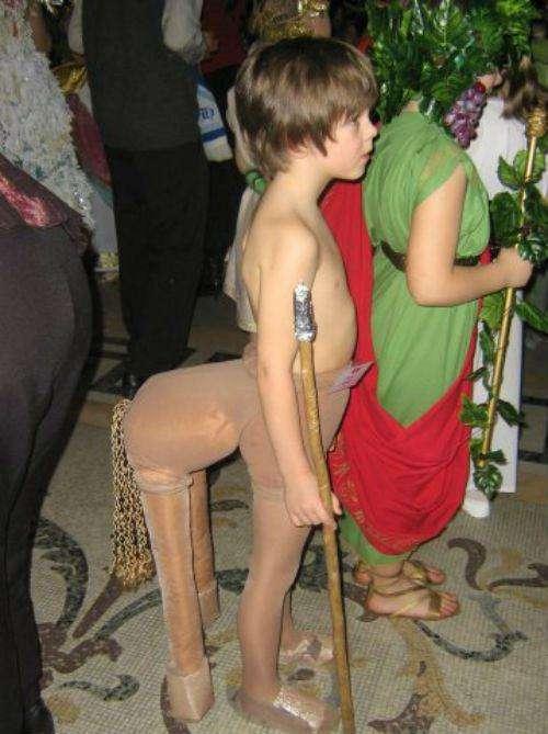 Идеи новогодних костюмов для детей. 30 смешных и странных детских новогодних костюмов