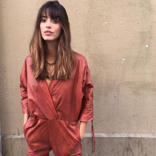 Стрижки 2021 на тонкие волосы средней длины. Стрижки для тонких волос 2021