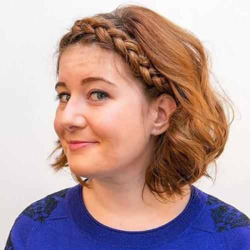 Как сделать прическу с заплеткой сзади на коротких волосах. Плетение кос на короткие волосы за 5 минут