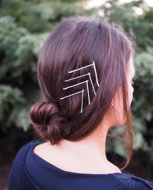 Скрытый стиль: 17 креативных причесок с заколками-невидимками 04 Скрытый стиль: 17 креативных причесок с заколками-невидимками 04