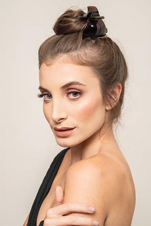 Какие типы причек можно создать с помощью крабика. Прически с крабиком на длинные волосы