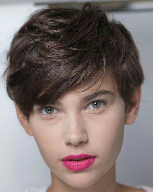 Стрижки на жидкие волосы. Как придать объем тонким и редким волосам: стильные короткие женские стрижки, секреты укладки