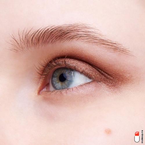 Светлый макияж. Полезные советы: макияж для светлых глаз и светлых волос