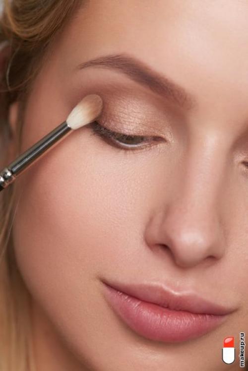 Светлый макияж. Полезные советы: макияж для светлых глаз и светлых волос