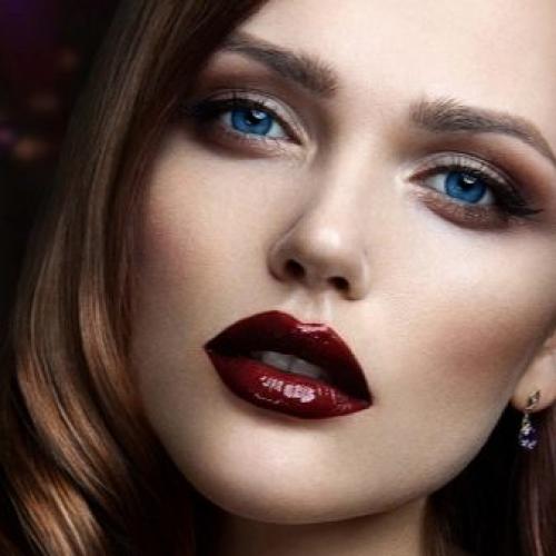 Макияж глаз с темной помадой. Макияж и образы: темная помада для брюнеток 11