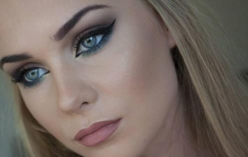 Макияж глаз с темной помадой. Макияж и образы: темная помада для брюнеток 10