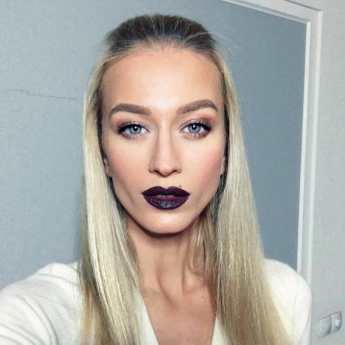 Макияж глаз с темной помадой. Макияж и образы: темная помада для брюнеток