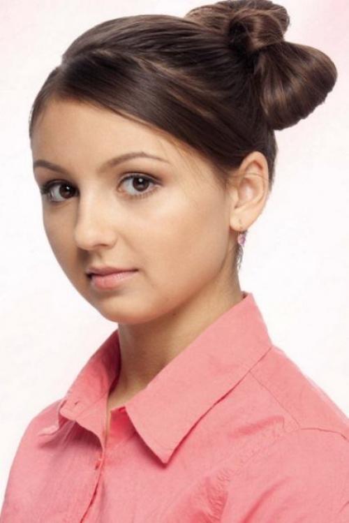 Какие быстрые прически с заколками можно сделать на работу. Какую прическу сделать на работу в офис?