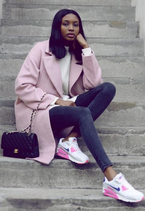 Пальто и кеды женские. Какое пальто лучше всего будет сочетаться с кроссовками?