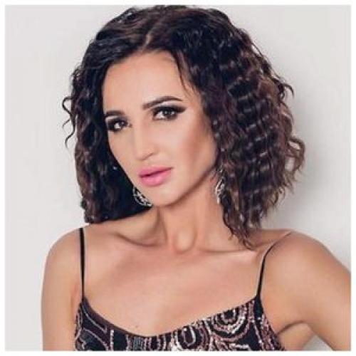 Какие особенности есть при прическе для каре с крабиком для коротких и длинных волос. Разнообразие современных причесок для тех, у кого каре