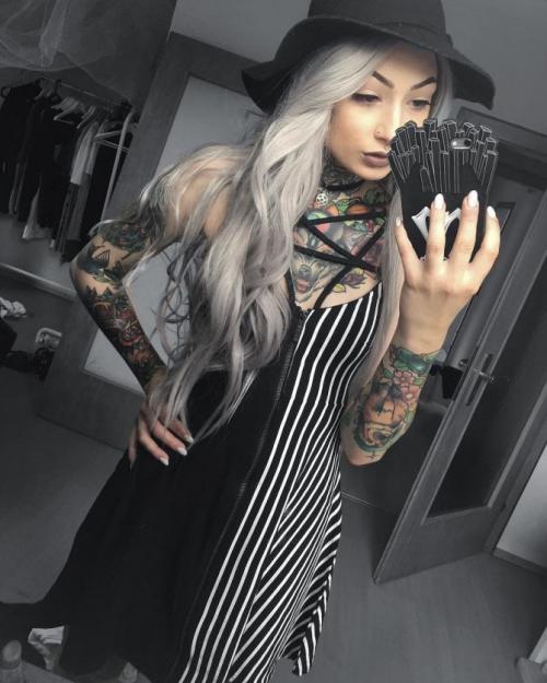 Модный серый цвет волос. Модные серые волосы (50 фото) — Как подобрать оттенок под цвет глаз