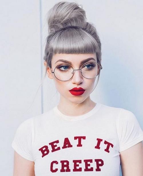 Волосы бело серые. Модный светло-серый цвет волос 02 Волосы бело серые. Модный светло-серый цвет волос 02