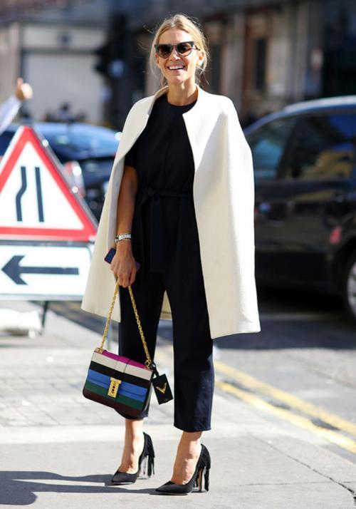 С чем носить рваные джинсы в 30 лет женщине осень. Фото с рваными джинсами на 2022 11 С чем носить рваные джинсы в 30 лет женщине осень. Фото с рваными джинсами на 2022 11