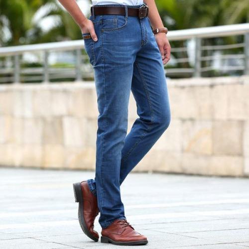 Модные мужские джинсы осень 2022. Какие мужские джинсы популярны в 2022 году?