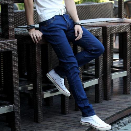 Модные мужские джинсы осень 2022. Какие мужские джинсы популярны в 2022 году?