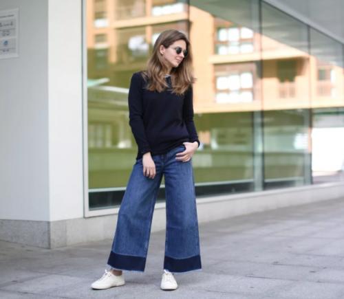 20 идей, как стильно носить рваные джинсы осенью 2022. Самые модные джинсы осени и зимы 2022/23 05 20 идей, как стильно носить рваные джинсы осенью 2022. Самые модные джинсы осени и зимы 2022/23 05