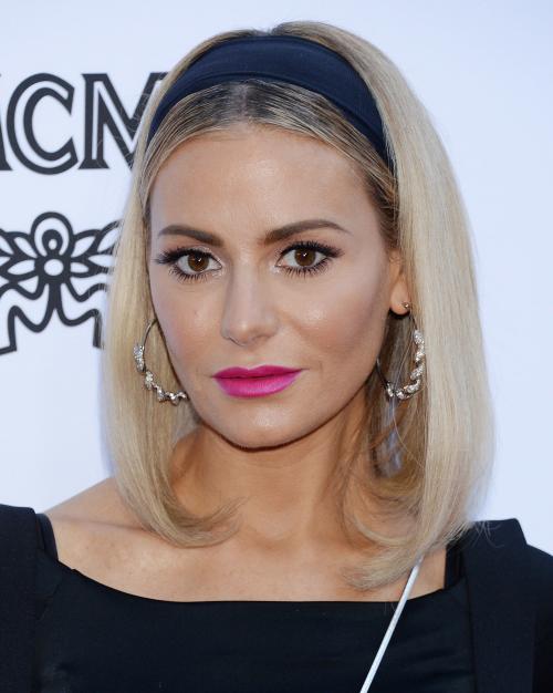 Прямой срез на длинные волосы. Прямой срез волос: 9 идеально ровных стрижек. Лови тренд!