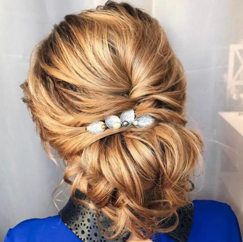 Прически на средние волосы на праздник. Делаем сами