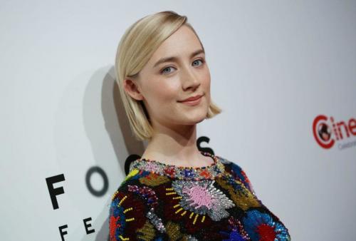 Прямой срез на длинные волосы. Прямой срез волос: 9 идеально ровных стрижек. Лови тренд!