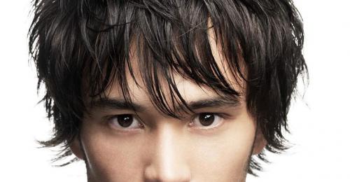 Прически на средние волосы мужские. Виды стрижек на средние волосы у мужчин