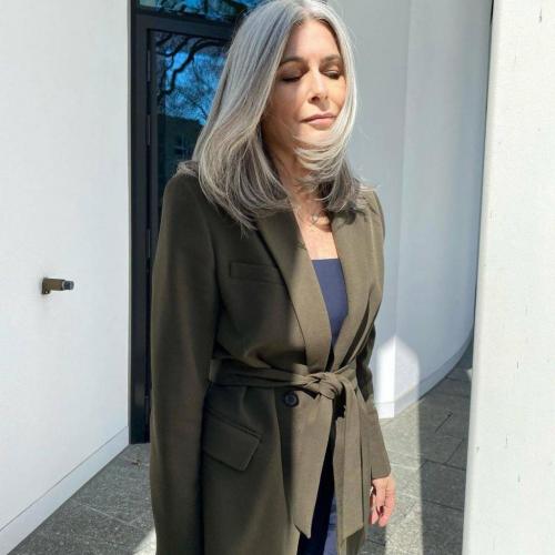 Модные пуховики для женщин з.  Что носить женщинам старше 50 лет зимой? 03