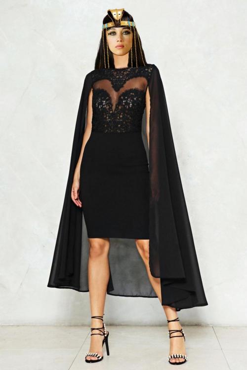 Как описывалась красота царицы Клеопатры в современных произведениях искусства. Как бы выглядела Клеопатра в наши дни?