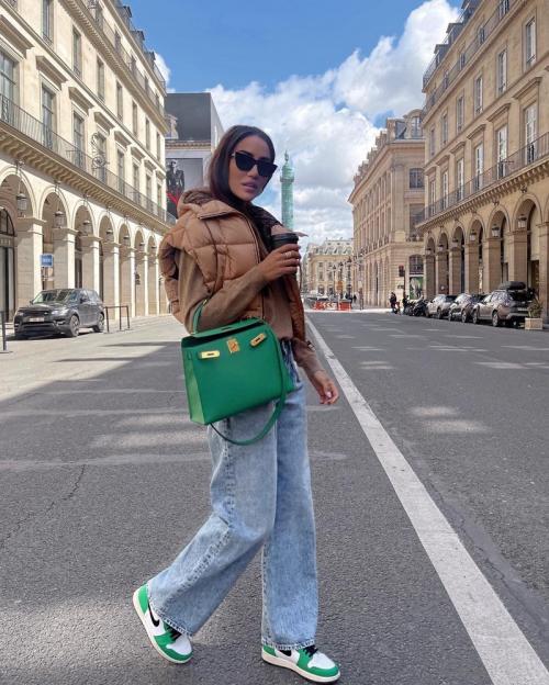 Двухцветные джинсы модно или нет 2022. Коротко о джинсовых трендах