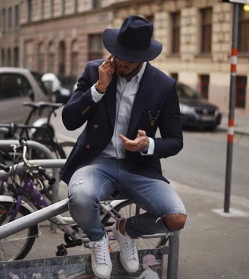 Какой головной убор подойдет к жакету. Бейсболка с пиджаком выглядит нелепо, а что тогда надеть на голову