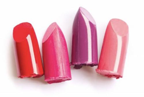 Цвет помады по возрасту. Поцелуй на удачу: как подобрать цвет помады?