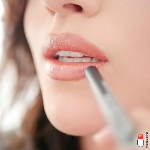 Кому идет светлая помада. Бежевая помада: как «носить» и с чем сочетать?