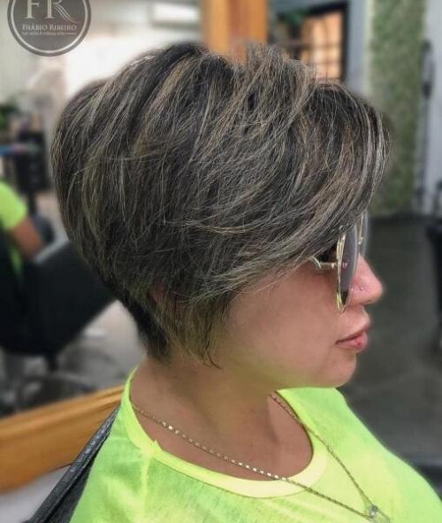 Молодящие стрижки 2022. Самые модные короткие женские стрижки в 2022-2023 году – последние тренды, фото стильных причесок