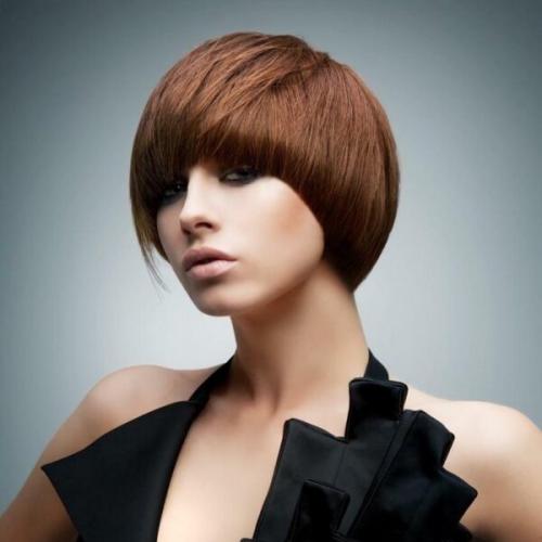 Молодящие стрижки 2022. Самые модные короткие женские стрижки в 2022-2023 году – последние тренды, фото стильных причесок