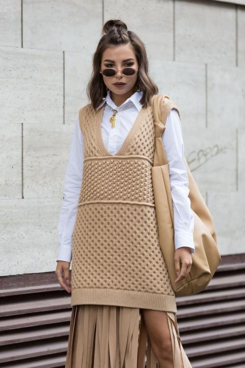 Универсальная стрижка на средние волосы. Модные и удобные стрижки на средние волосы: галерея фото причесок